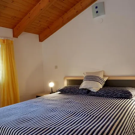 Apartment Mary Banjole